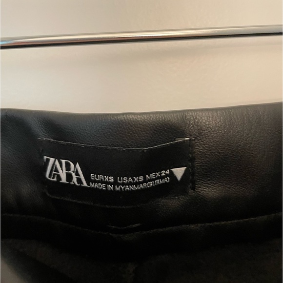 Must go before Jan 7th! Zara Faux Leather Leggings with Zipper Details - Picture 5 of 5